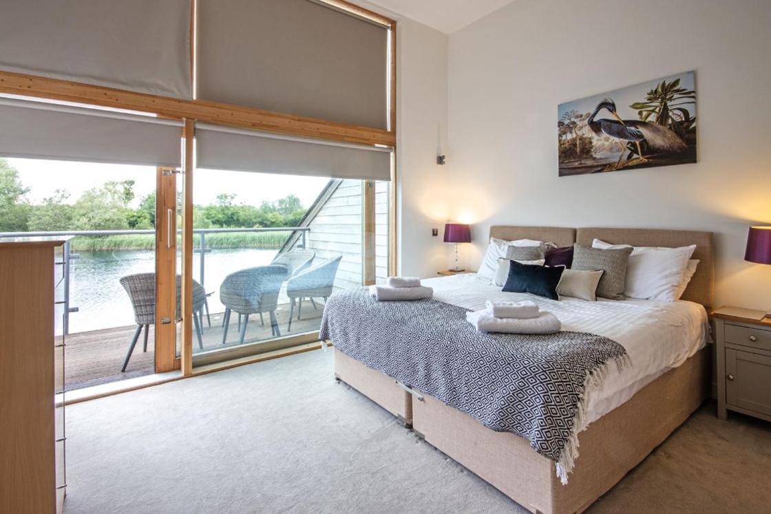Waters Edge 04, Waterside Lodge P Южен Сърни Екстериор снимка