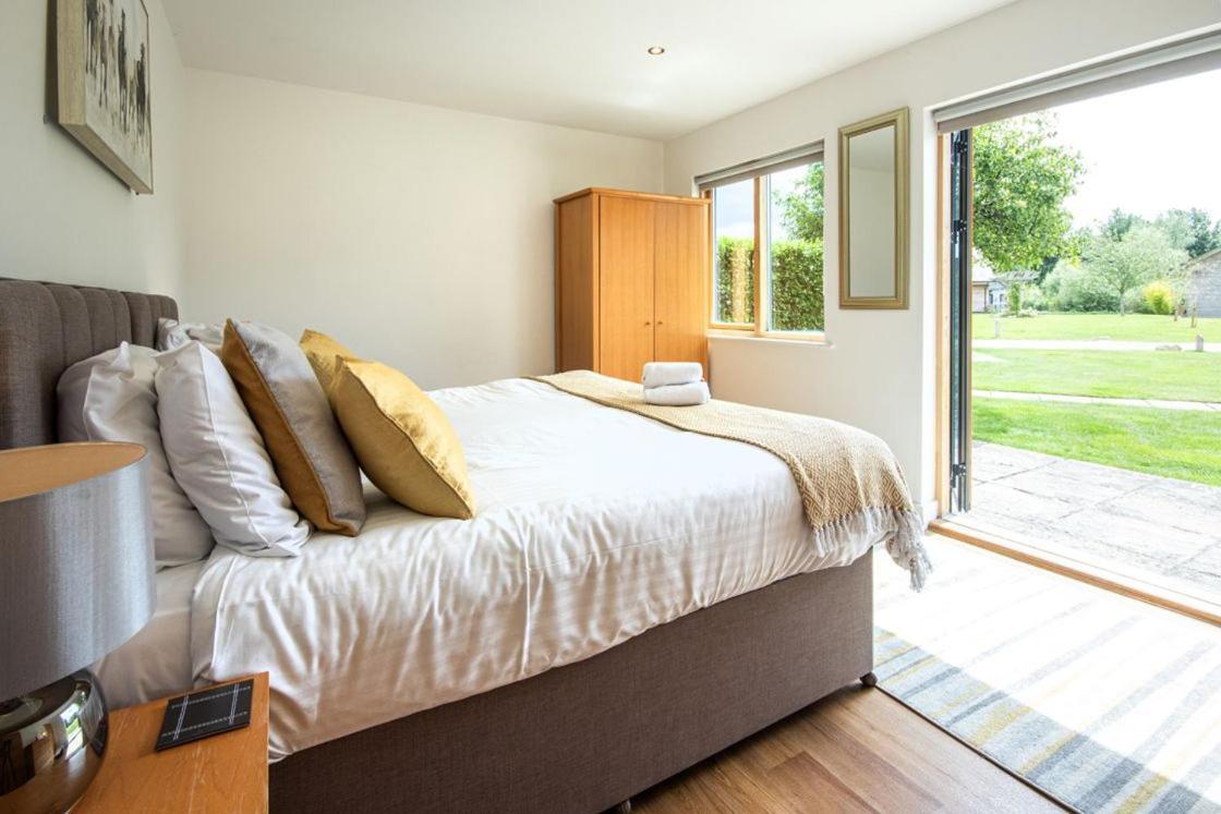 Waters Edge 04, Waterside Lodge P Южен Сърни Екстериор снимка