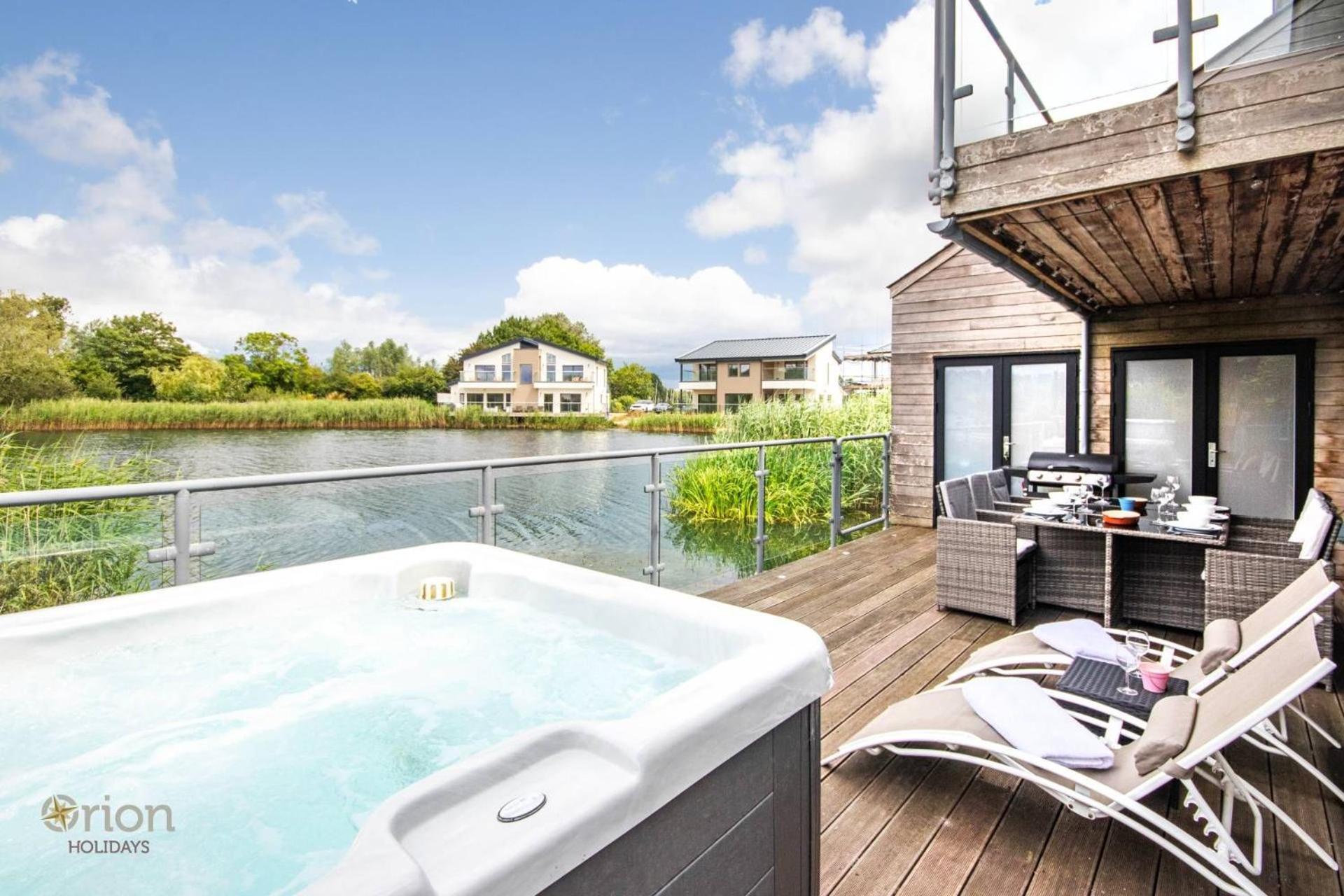 Waters Edge 04, Waterside Lodge P Южен Сърни Екстериор снимка