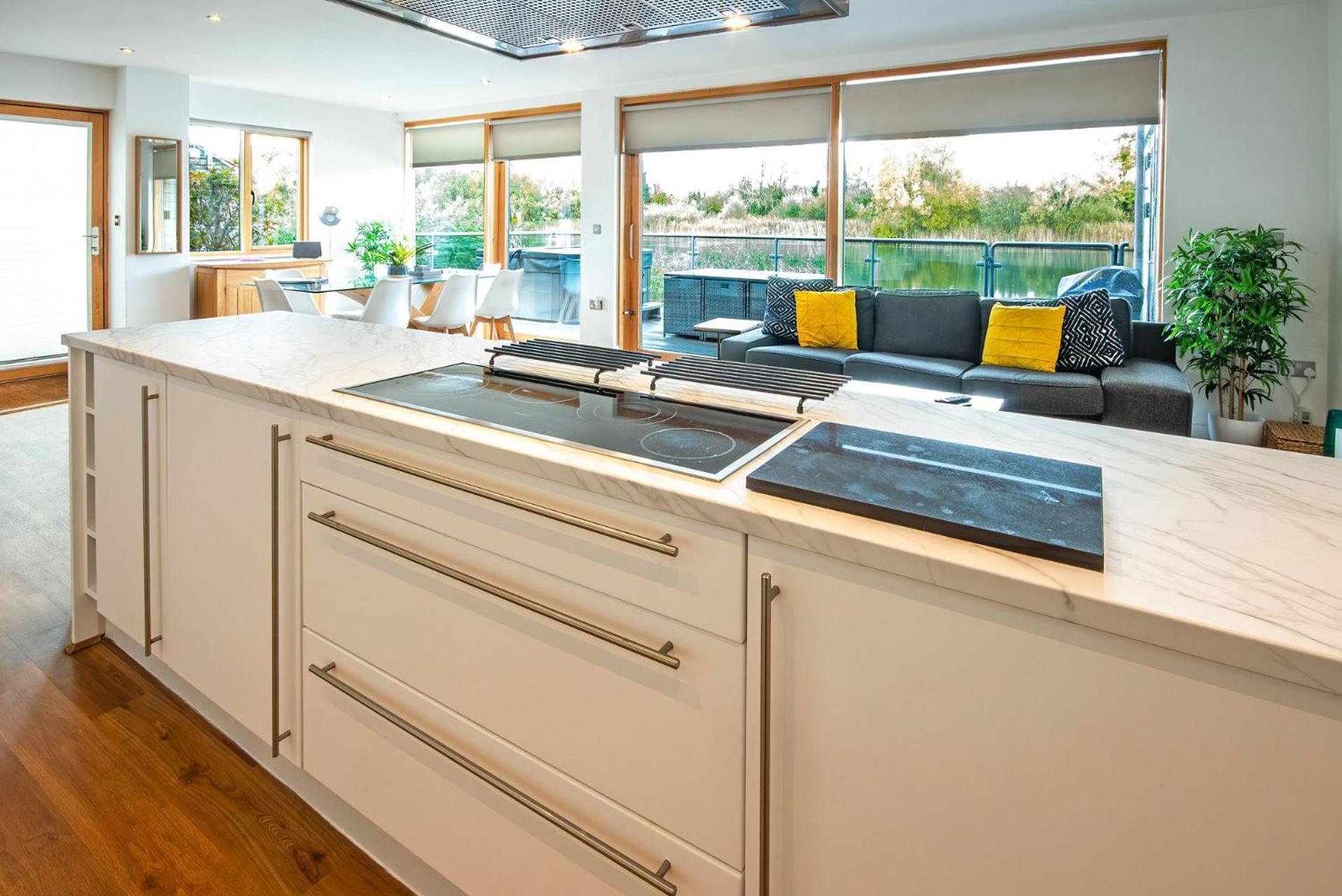 Waters Edge 04, Waterside Lodge P Южен Сърни Екстериор снимка